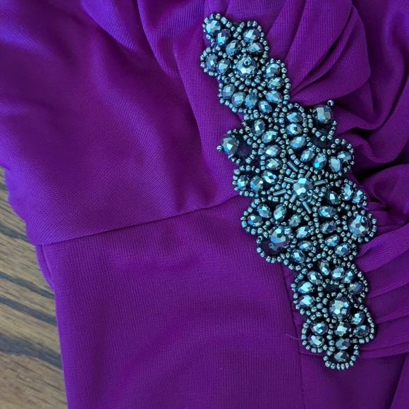 Cachet Y2K Magenta Evening Prom Long Strappy Gown rhinestone Beaded Accent Sz 2 - Picture 6 of 9